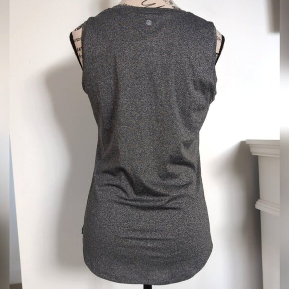 WILLIT | Women's Grey Sleeveless Quick Dry Loose Fit Workout Top - Picture 7 of 8